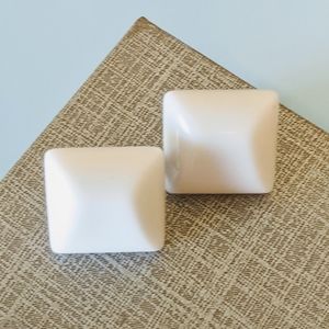 💚 Geometric Earrings: White Beveled Square Studs
